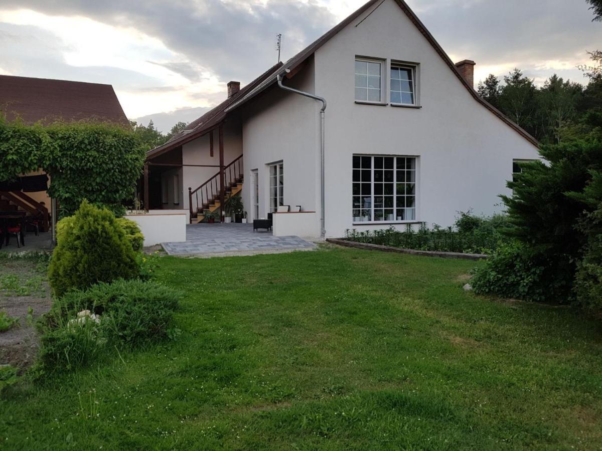 Pod Piramida Villa Ługniany Dış mekan fotoğraf