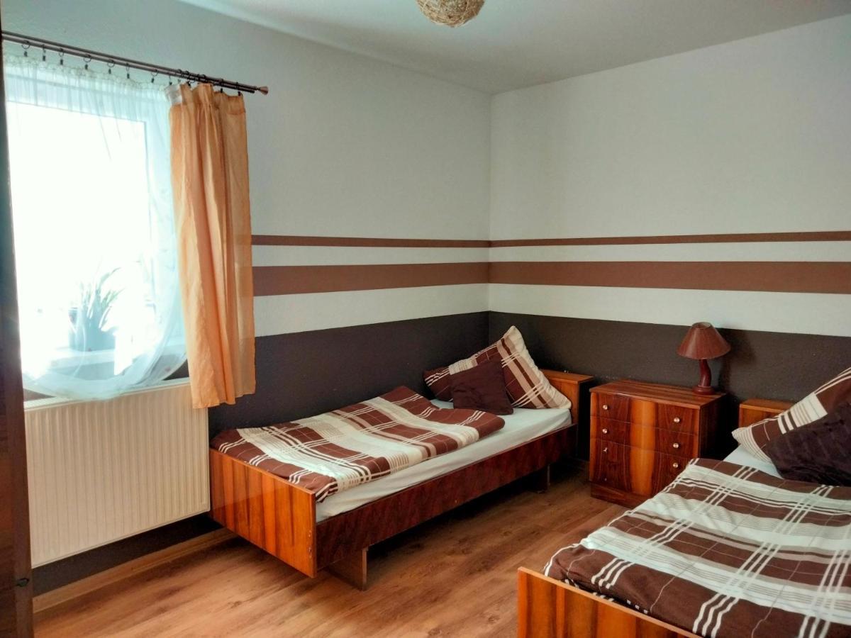 Pod Piramida Villa Ługniany Dış mekan fotoğraf