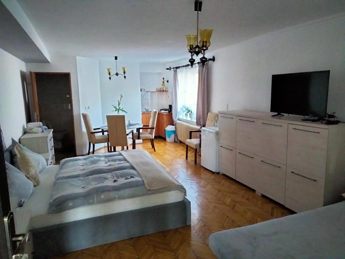 Pod Piramida Villa Ługniany Dış mekan fotoğraf